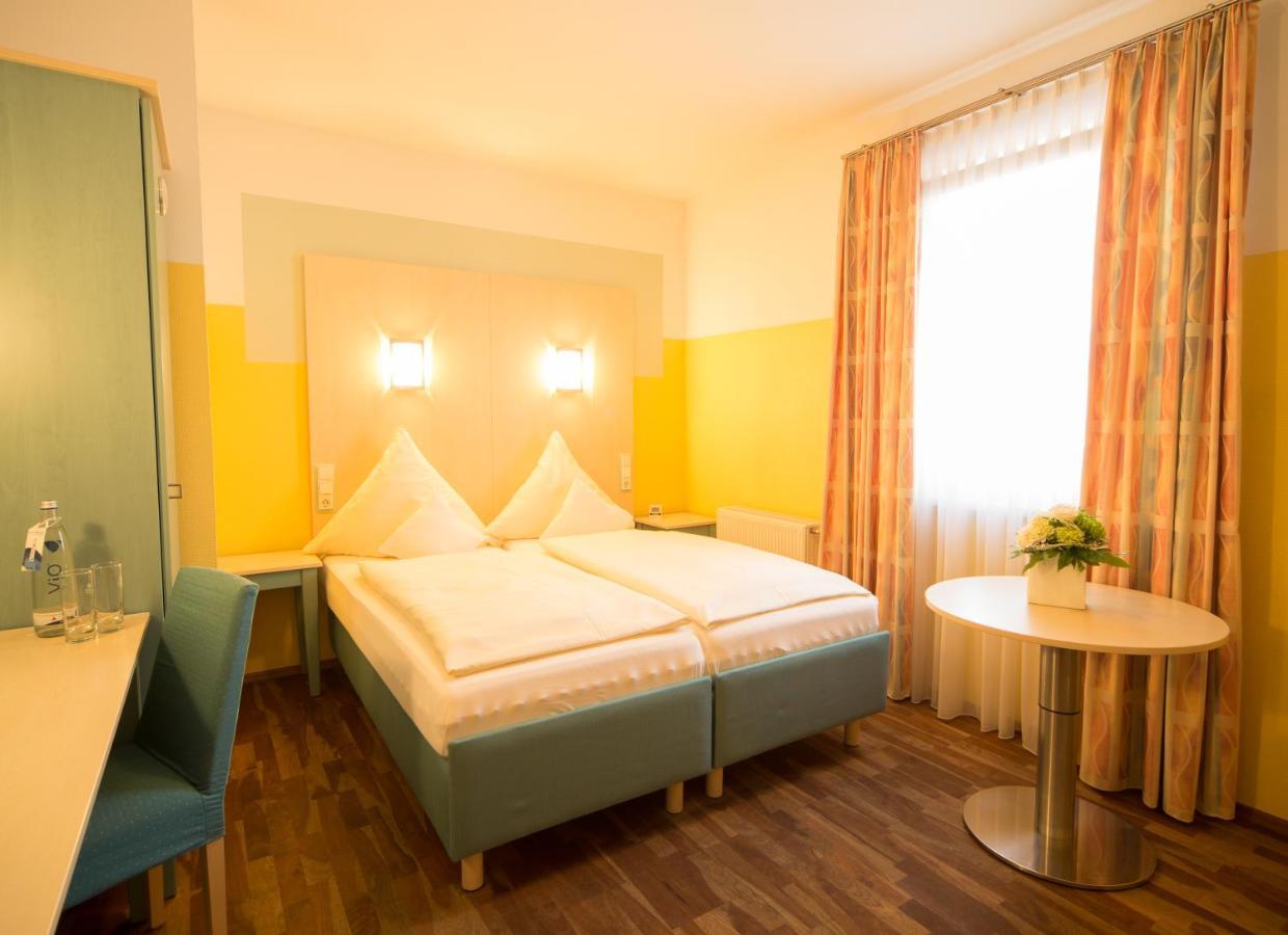 Ambient Hotel Am Europakanal Fürth Kültér fotó